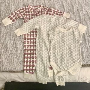 Pink Chicken 4-PACK - 2 Zip Up Footless Rompers + 2 Bodysuits in Organic Cotton